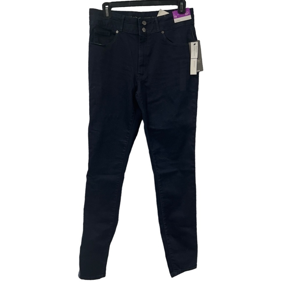 Mossimo size 10 Super Stretchy Skinny. NWT
